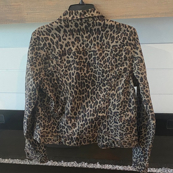 Nine West Women’s Leopard Print denim jacket. size small animal print - Picture 4 of 5